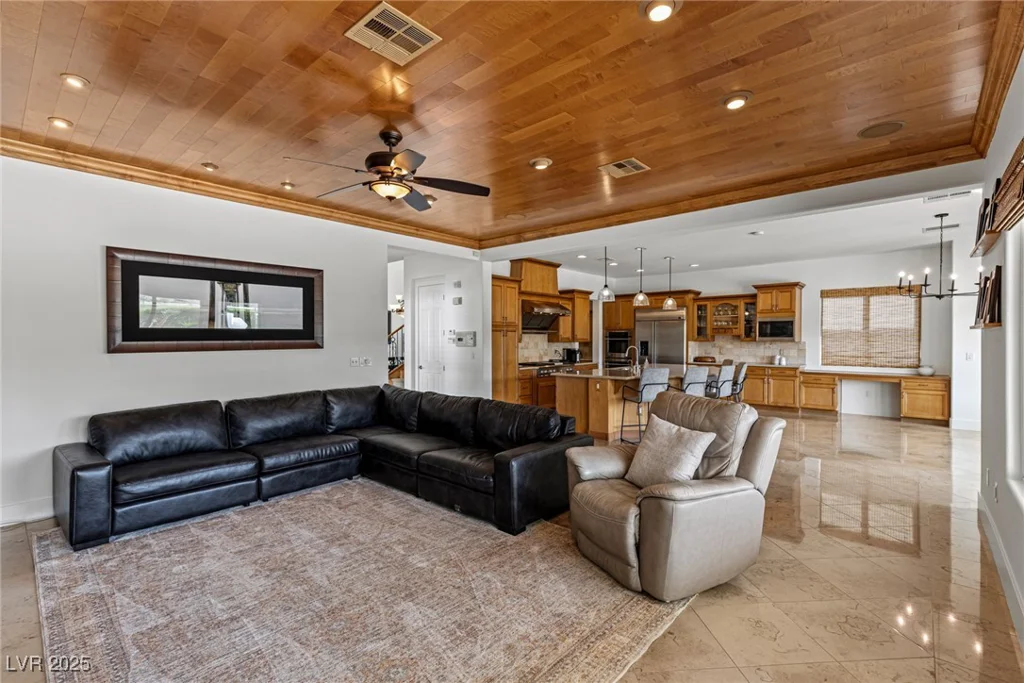 2001 Alcova Ridge, Las Vegas, NV 89135