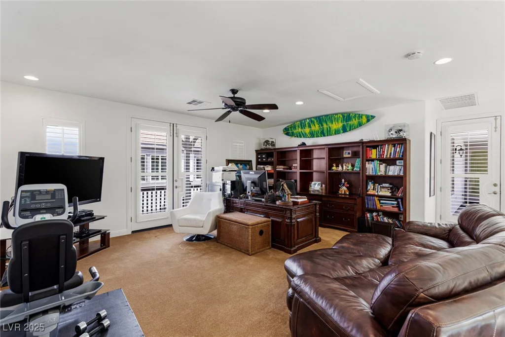 2001 Alcova Ridge, Las Vegas, NV 89135