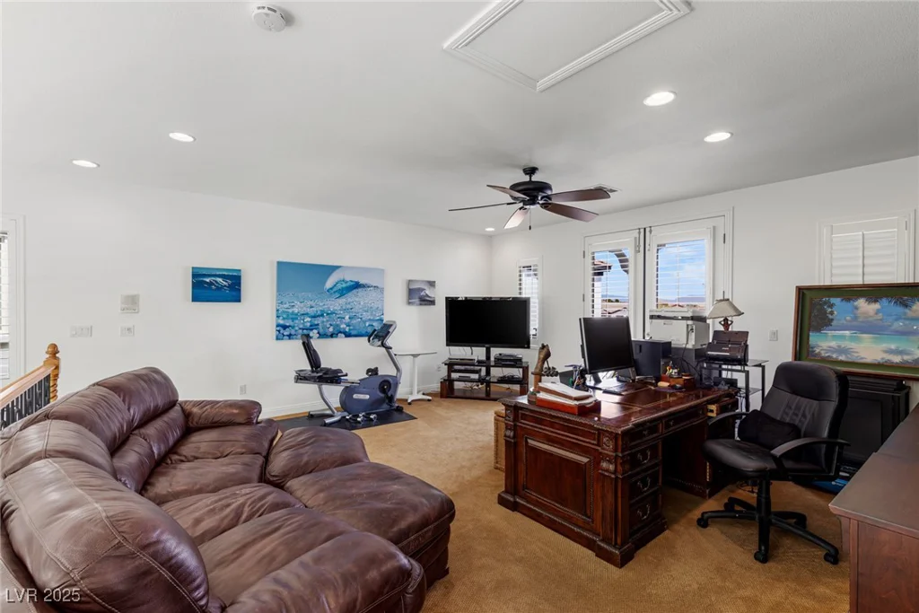2001 Alcova Ridge, Las Vegas, NV 89135