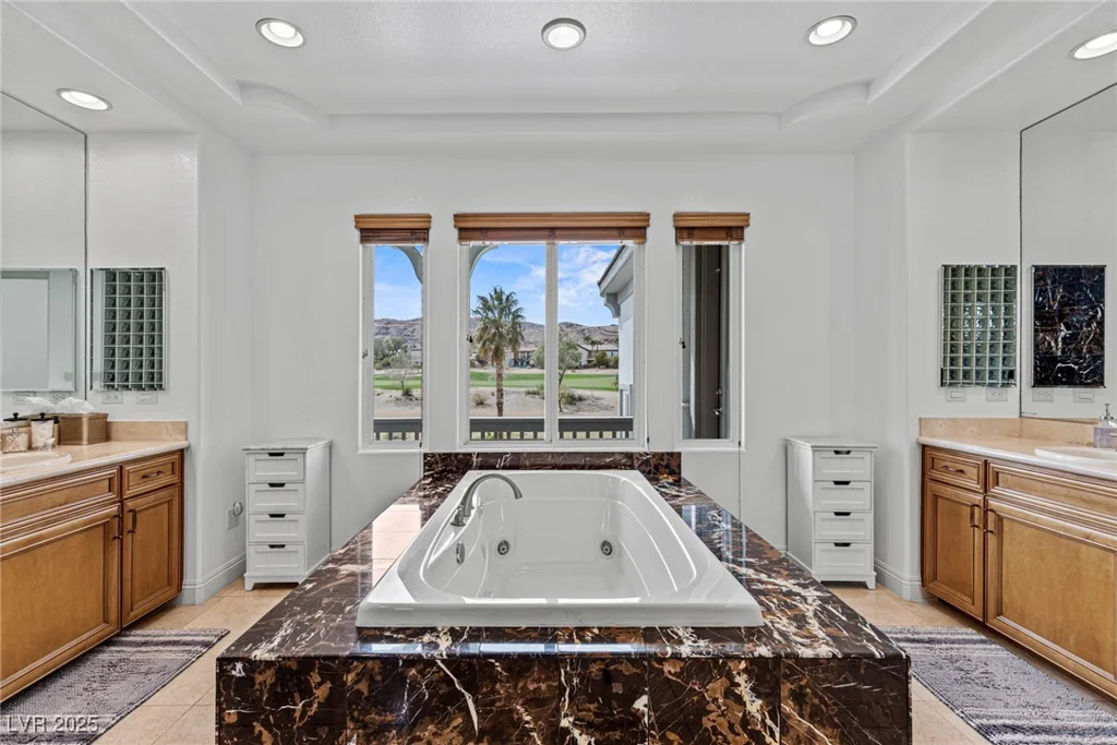 2001 Alcova Ridge, Las Vegas, NV 89135