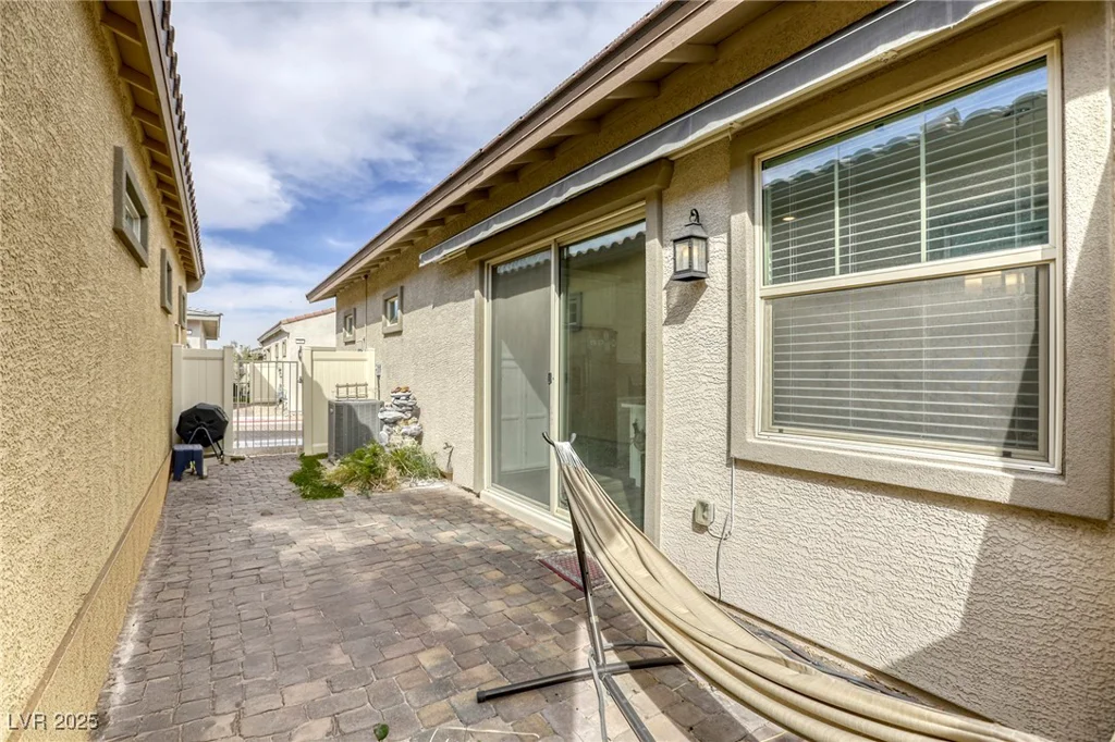 762 Lilac Oak, Henderson, NV 89011