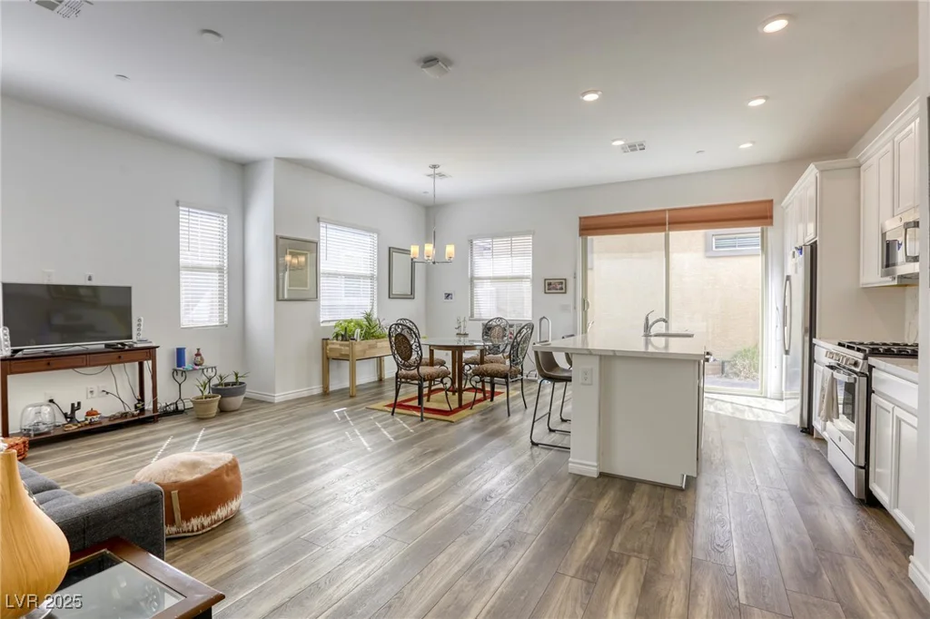 762 Lilac Oak, Henderson, NV 89011