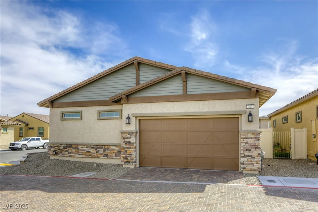 762 Lilac Oak, Henderson, NV 89011