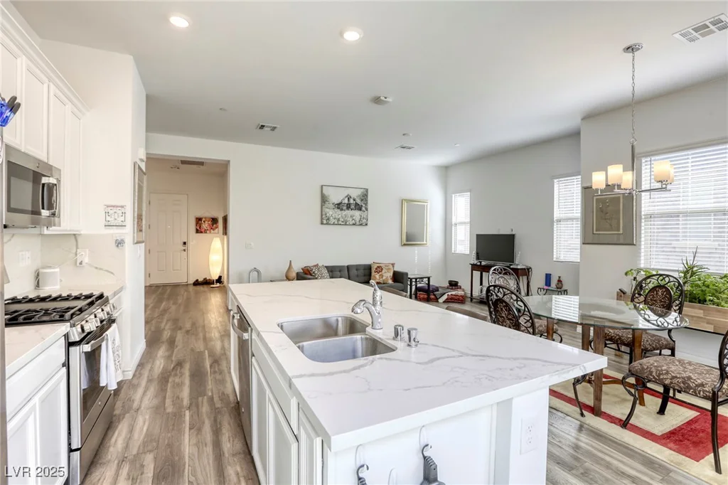 762 Lilac Oak, Henderson, NV 89011