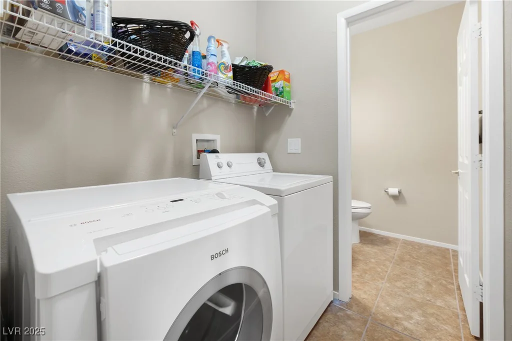 6325 Snap Ridge, North Las Vegas, NV 89081
