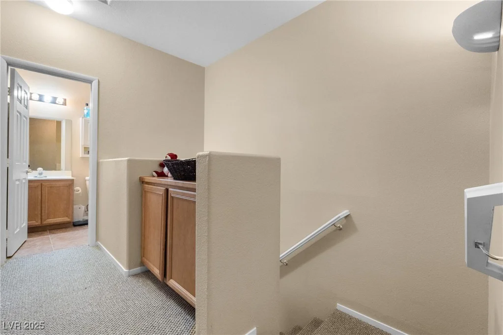6325 Snap Ridge, North Las Vegas, NV 89081