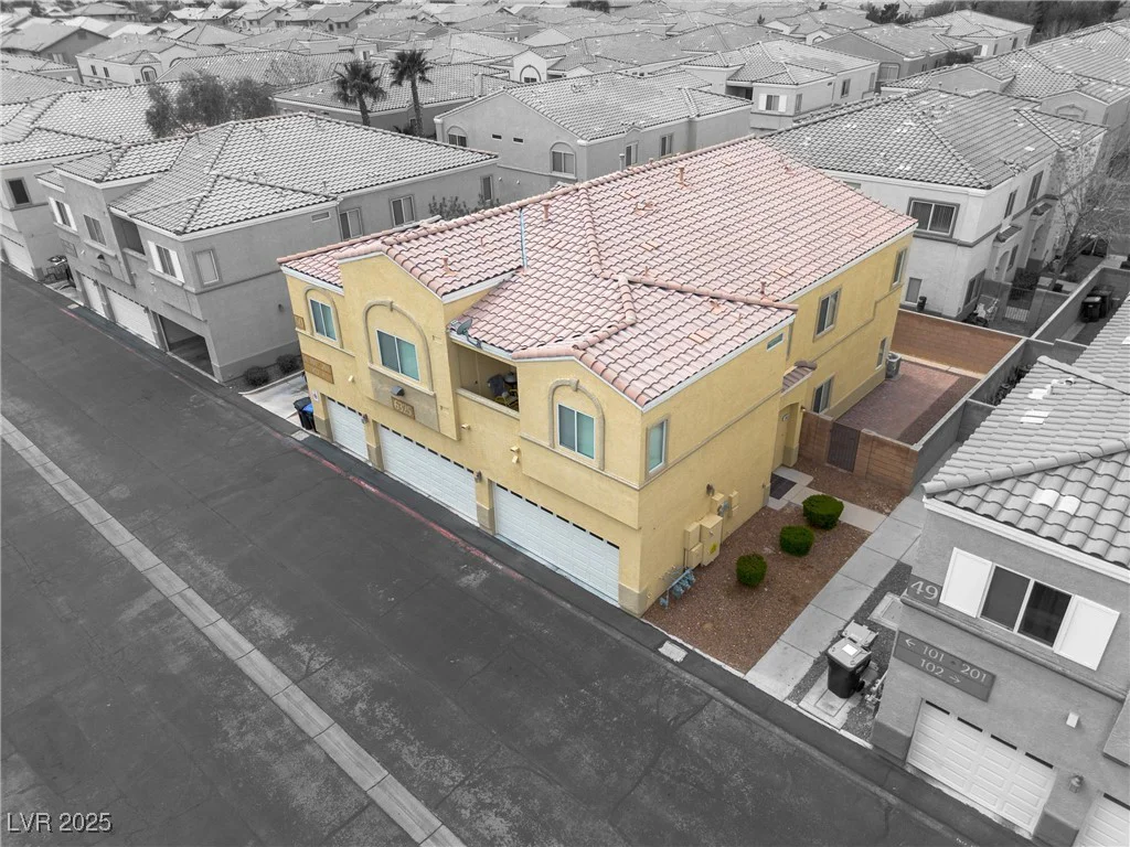6325 Snap Ridge, North Las Vegas, NV 89081