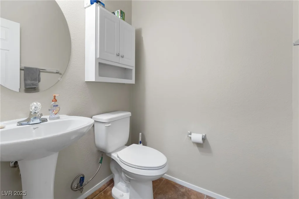 6325 Snap Ridge, North Las Vegas, NV 89081