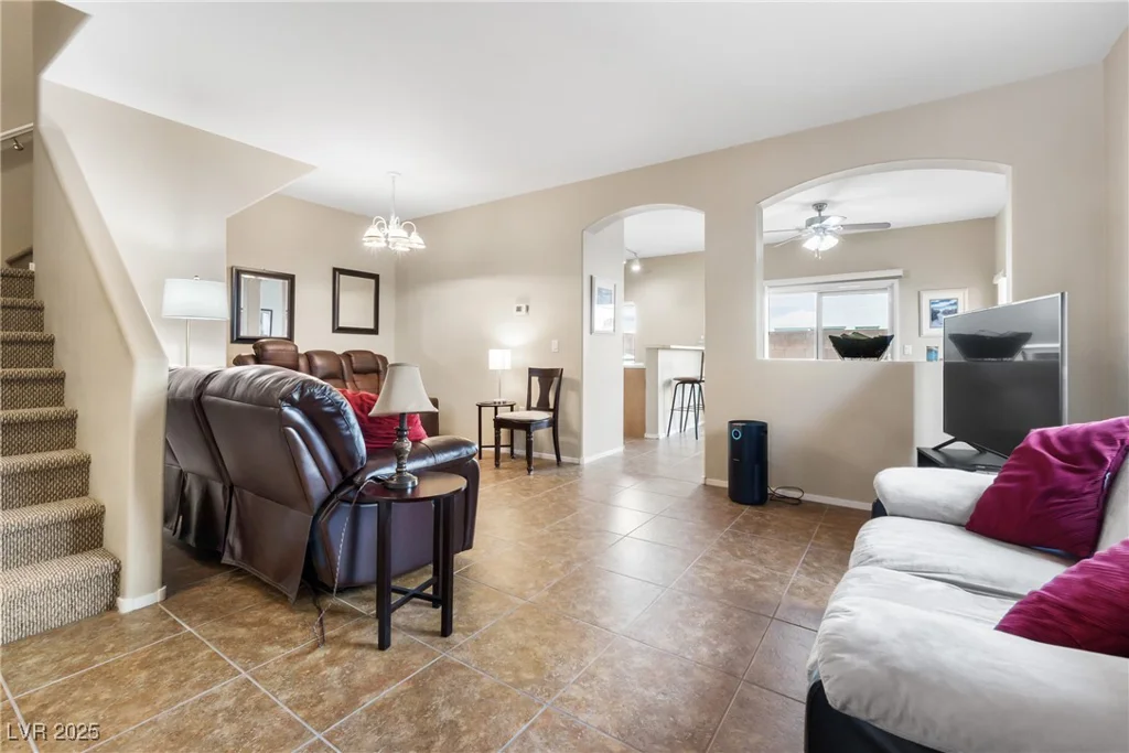 6325 Snap Ridge, North Las Vegas, NV 89081