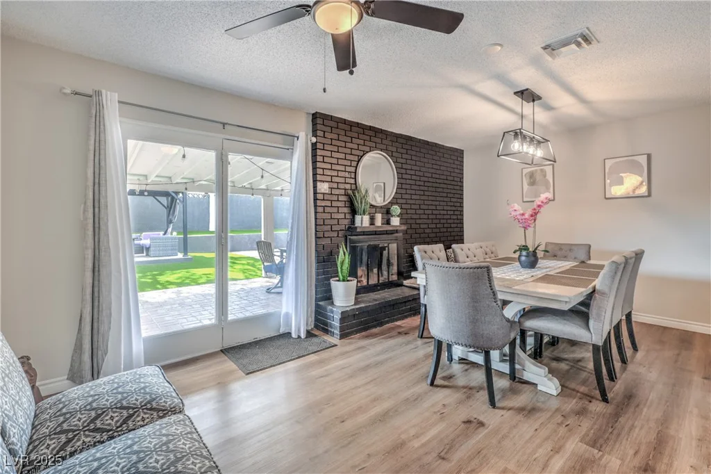 3991 Shadow Wood, Las Vegas, NV 89121