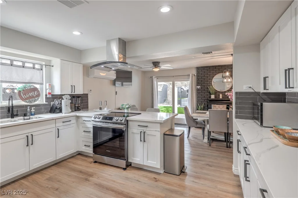 3991 Shadow Wood, Las Vegas, NV 89121