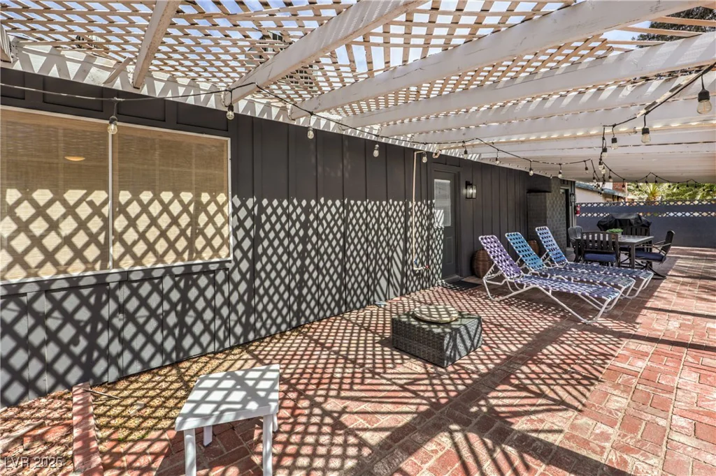 3991 Shadow Wood, Las Vegas, NV 89121