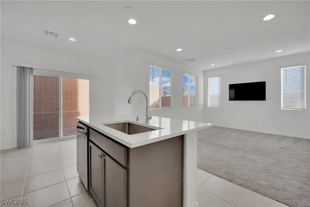 393 Desert Cadence, Henderson, NV 89011