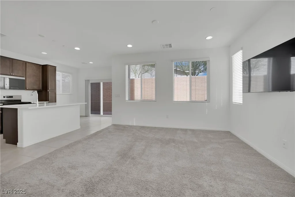 393 Desert Cadence, Henderson, NV 89011