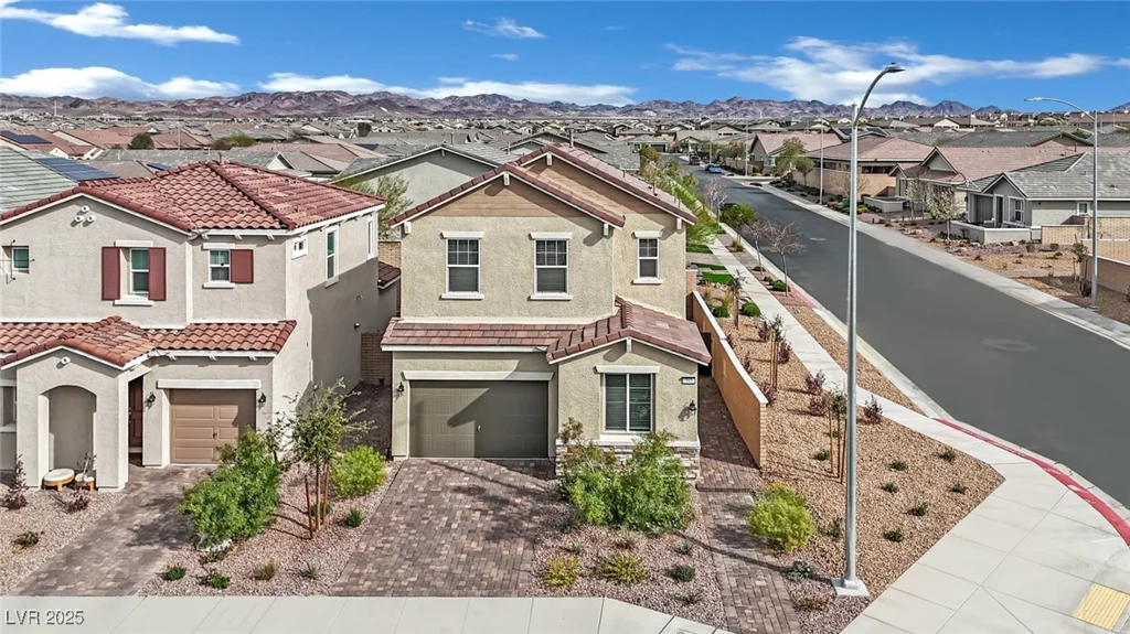 393 Desert Cadence, Henderson, NV 89011