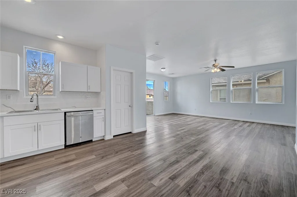 5829 Feral Garden, North Las Vegas, NV 89031