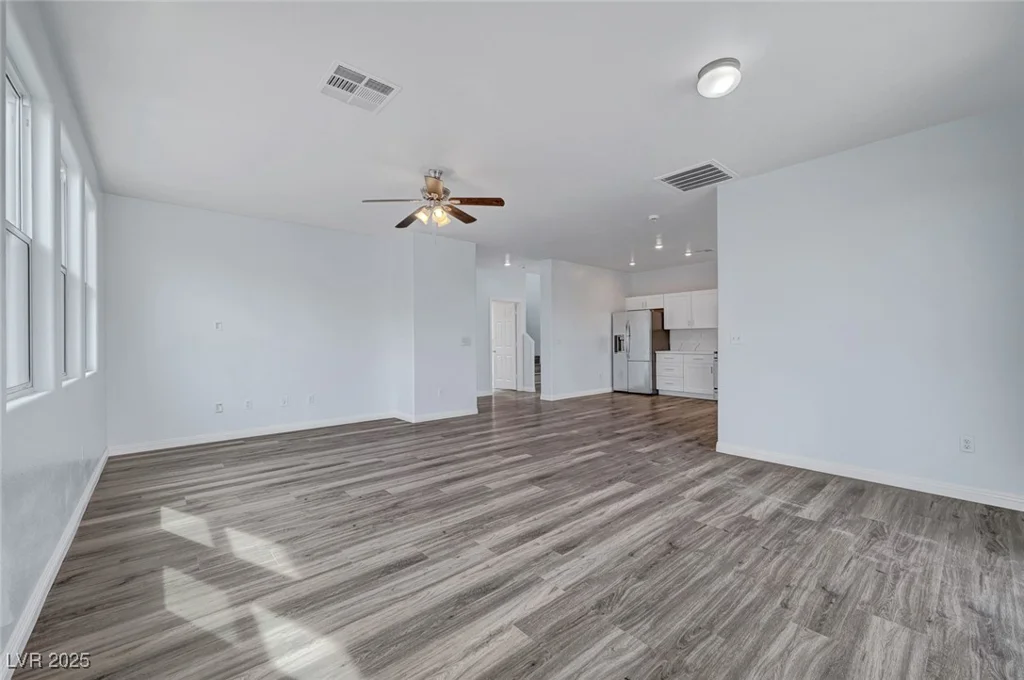 5829 Feral Garden, North Las Vegas, NV 89031