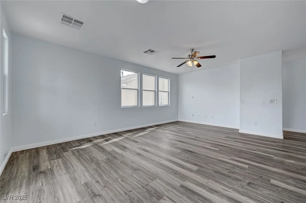 5829 Feral Garden, North Las Vegas, NV 89031