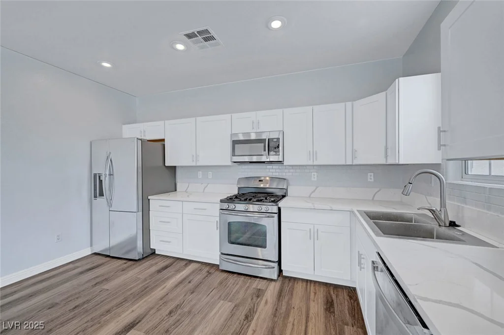 5829 Feral Garden, North Las Vegas, NV 89031