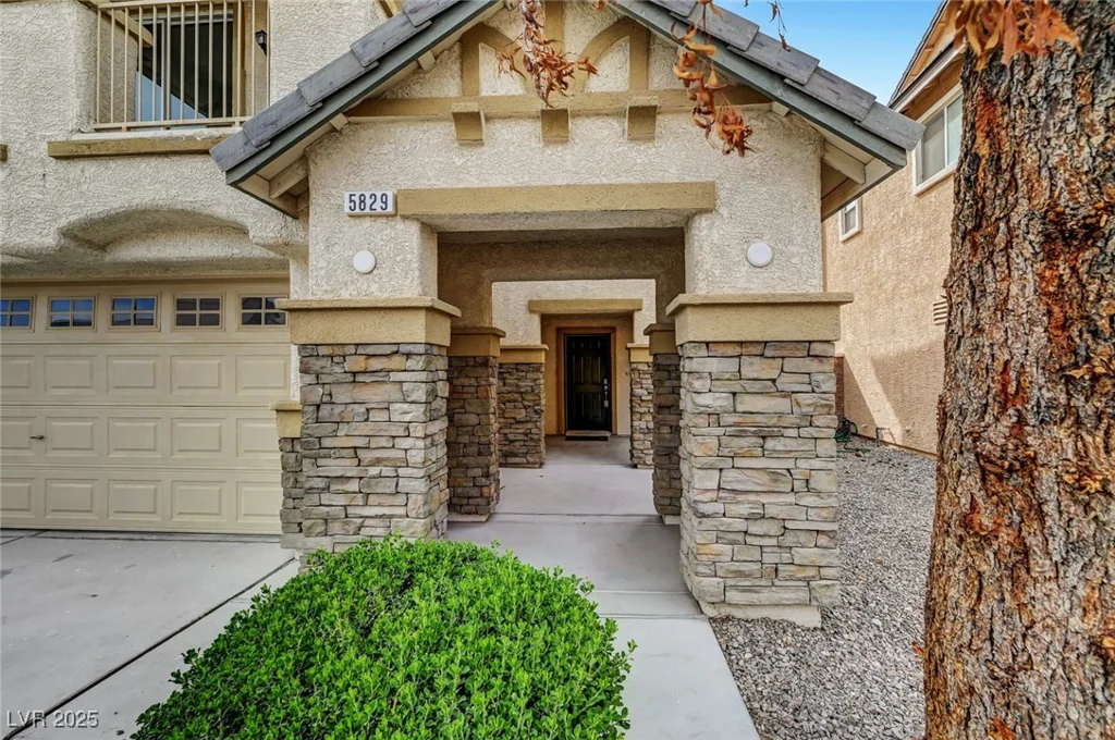 5829 Feral Garden, North Las Vegas, NV 89031