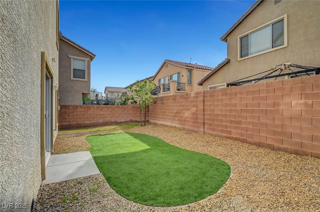 5829 Feral Garden, North Las Vegas, NV 89031