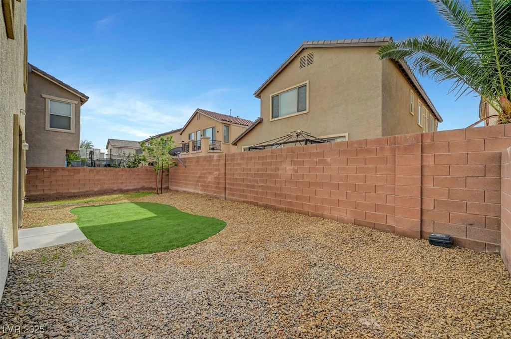 5829 Feral Garden, North Las Vegas, NV 89031