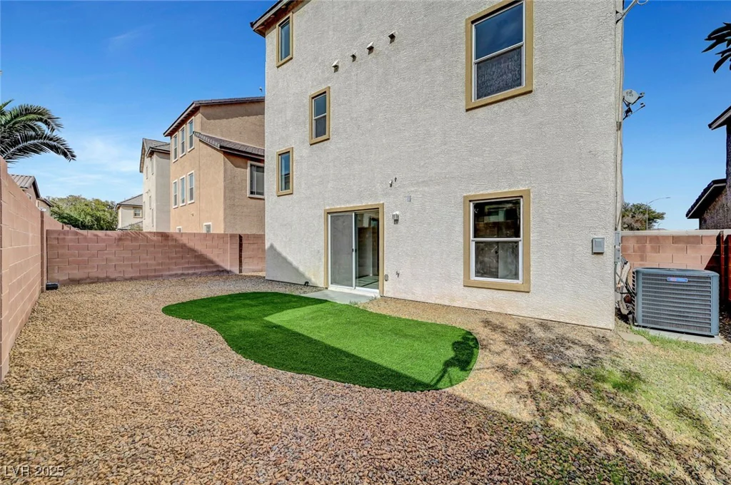 5829 Feral Garden, North Las Vegas, NV 89031