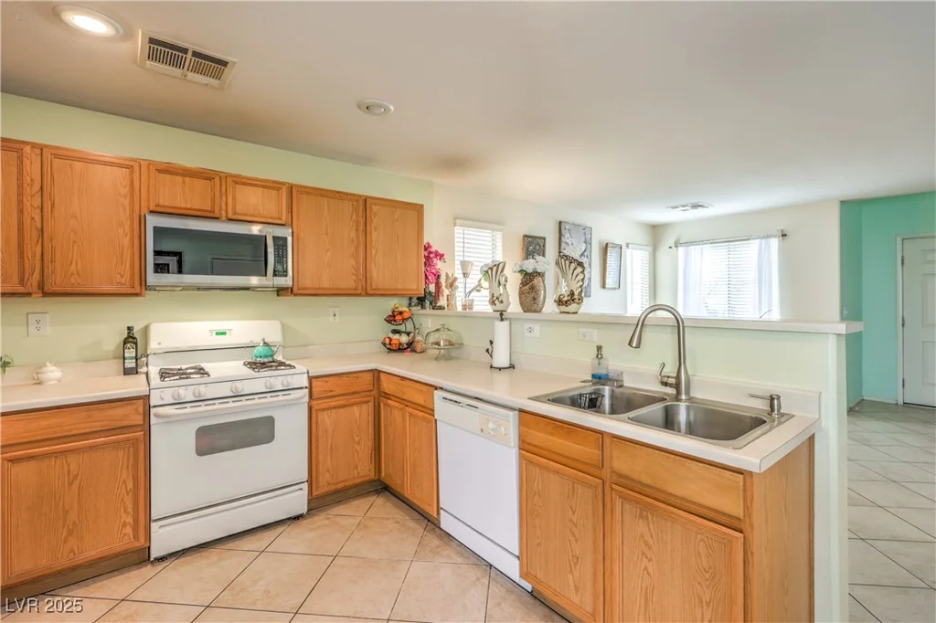 6066 El Sol, Las Vegas, NV 89142