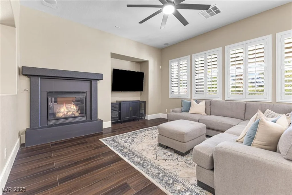 5578 Holcomb Bridge, Las Vegas, NV 89149