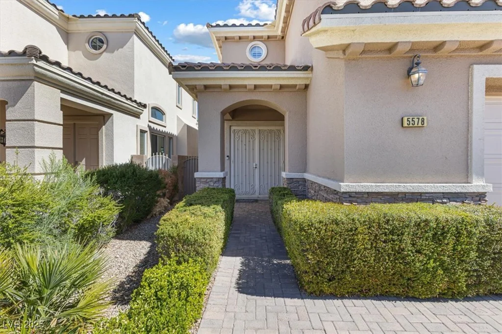 5578 Holcomb Bridge, Las Vegas, NV 89149