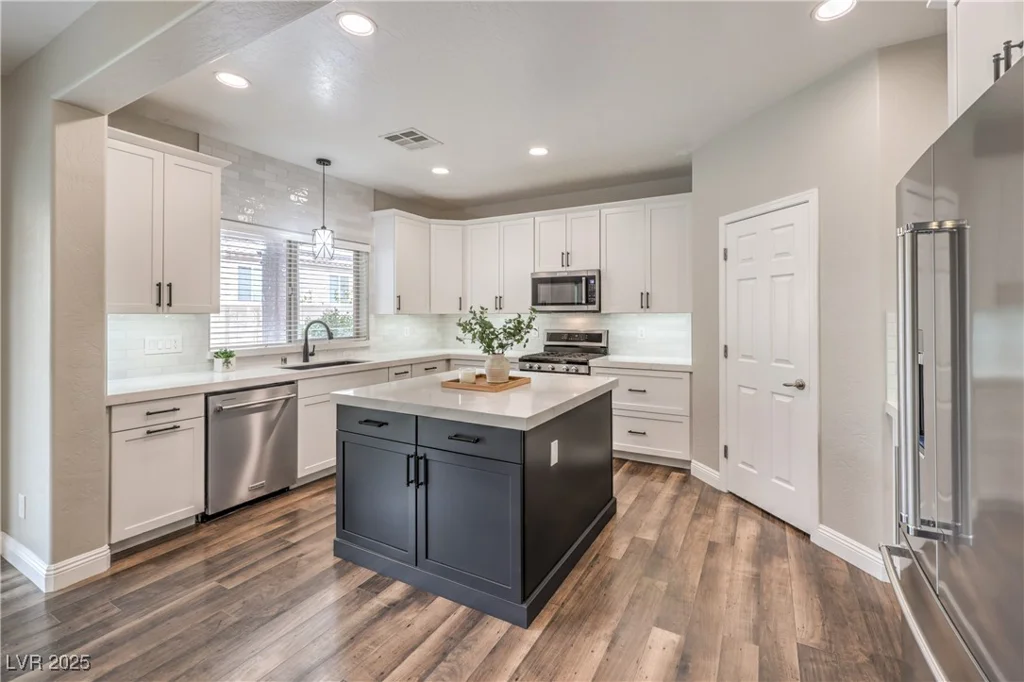 260 Pioneers Peak, Henderson, NV 89002