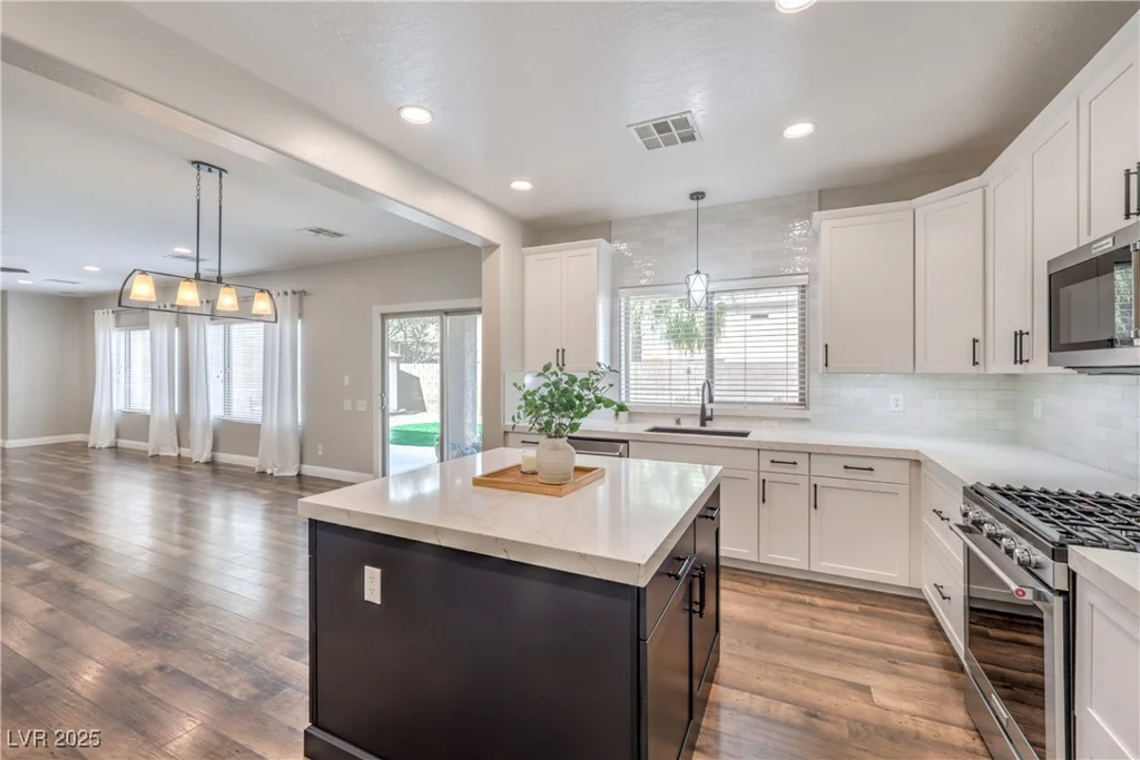 260 Pioneers Peak, Henderson, NV 89002
