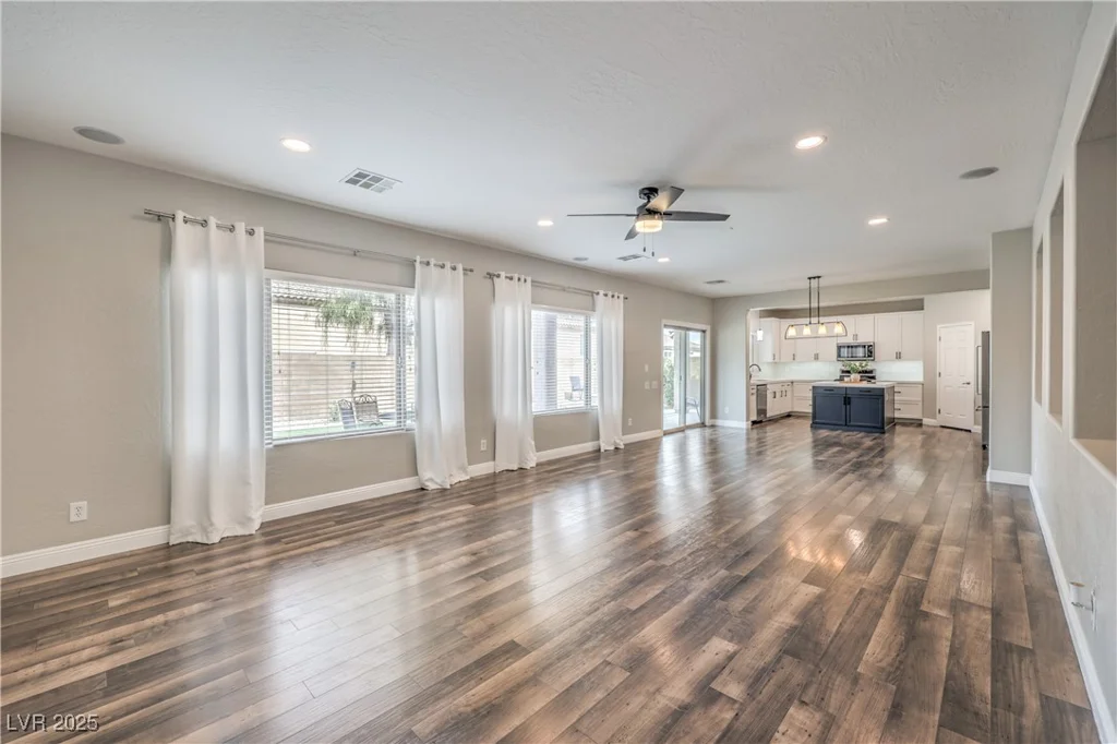 260 Pioneers Peak, Henderson, NV 89002