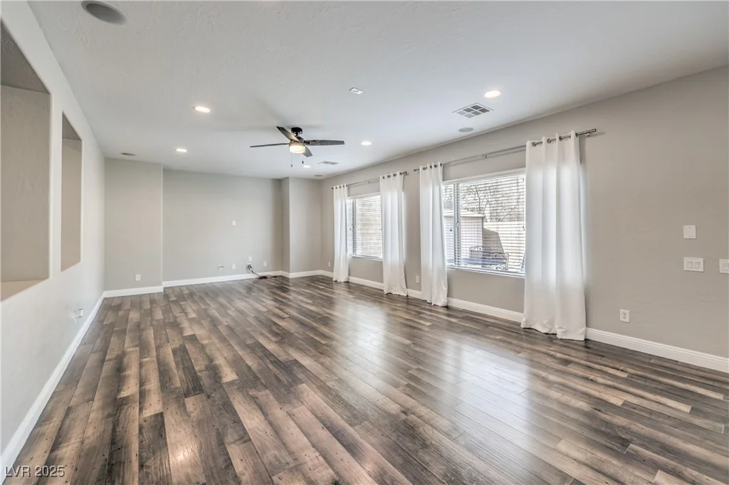 260 Pioneers Peak, Henderson, NV 89002