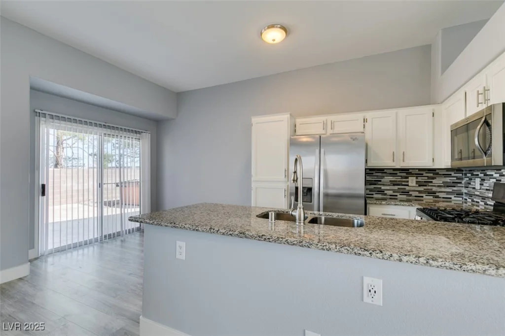 1334 Shimmering Glen, Henderson, NV 89014