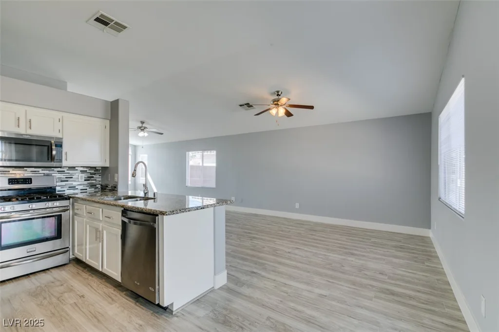 1334 Shimmering Glen, Henderson, NV 89014