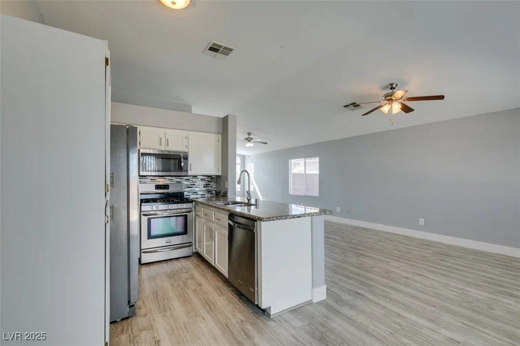 1334 Shimmering Glen, Henderson, NV 89014