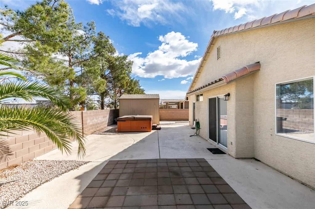 1334 Shimmering Glen, Henderson, NV 89014