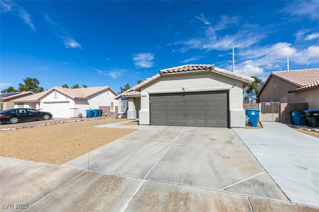 1334 Shimmering Glen, Henderson, NV 89014
