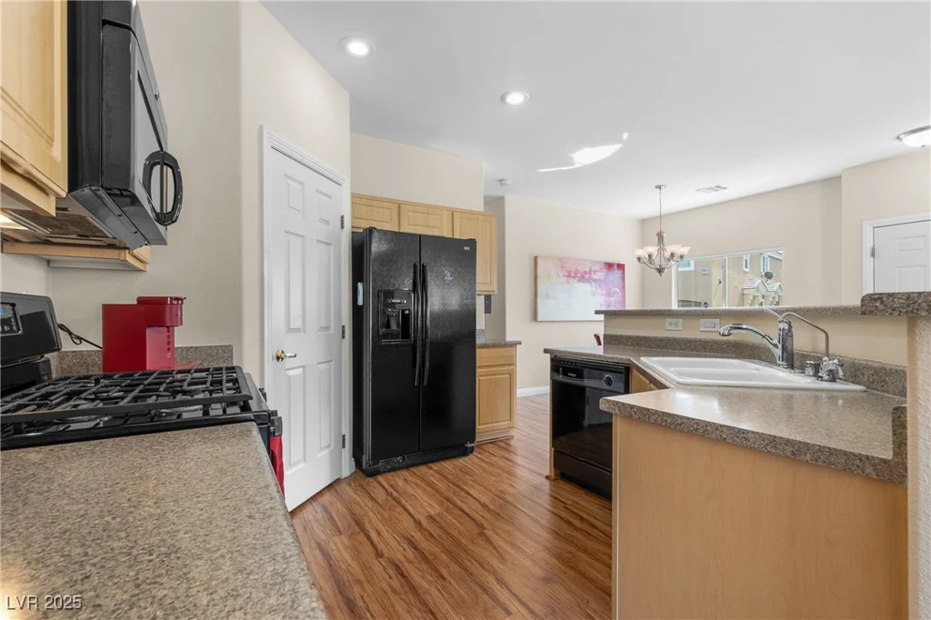 3405 Robust Robin, North Las Vegas, NV 89084
