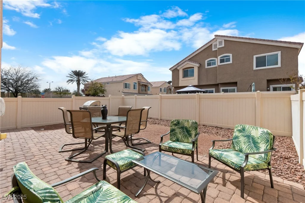 3405 Robust Robin, North Las Vegas, NV 89084