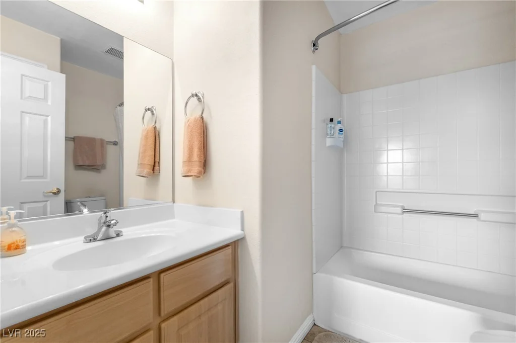 3405 Robust Robin, North Las Vegas, NV 89084