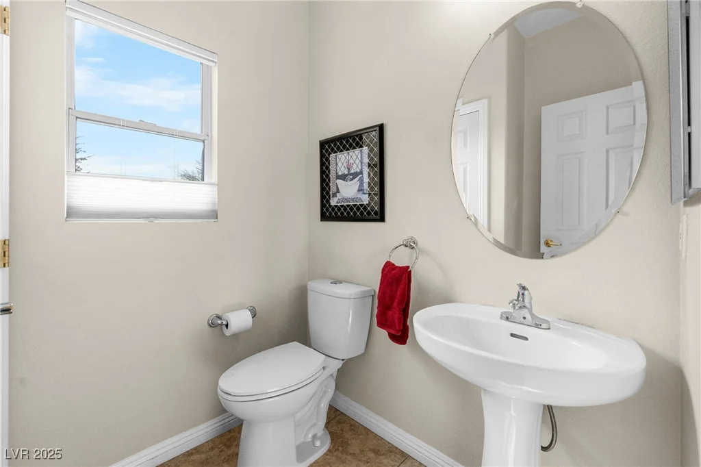 3405 Robust Robin, North Las Vegas, NV 89084