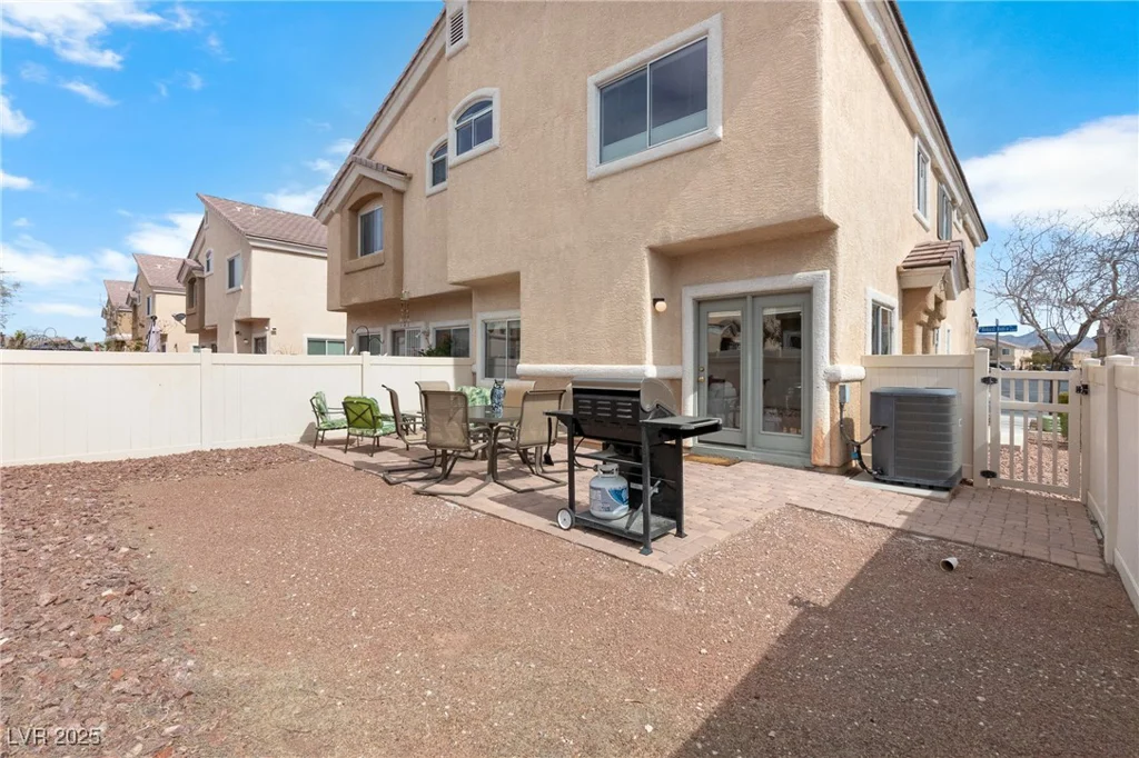 3405 Robust Robin, North Las Vegas, NV 89084