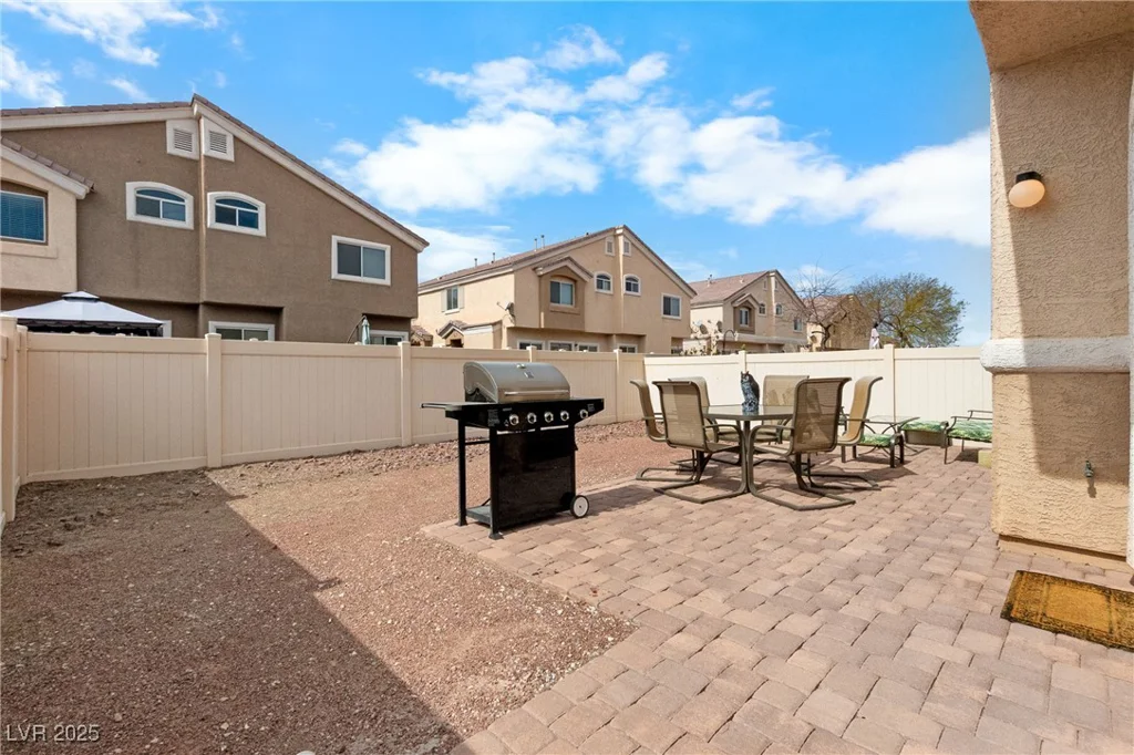 3405 Robust Robin, North Las Vegas, NV 89084