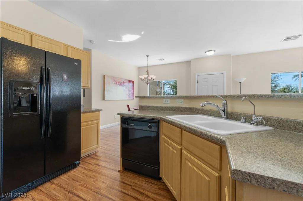 3405 Robust Robin, North Las Vegas, NV 89084