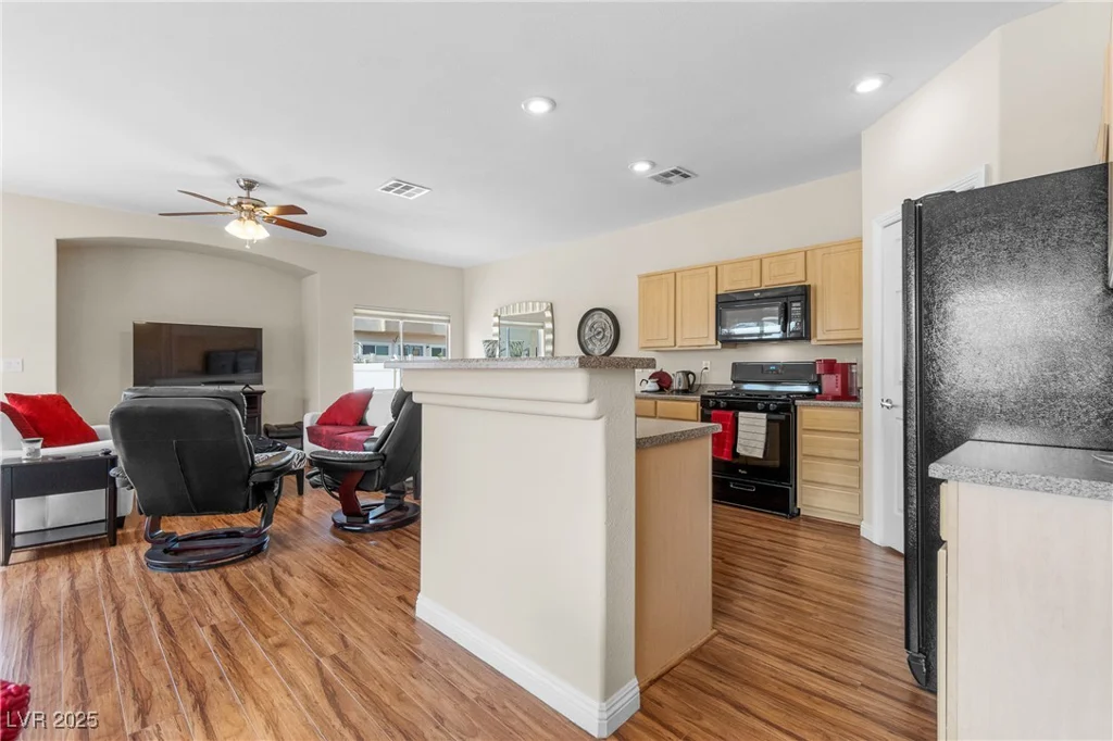 3405 Robust Robin, North Las Vegas, NV 89084