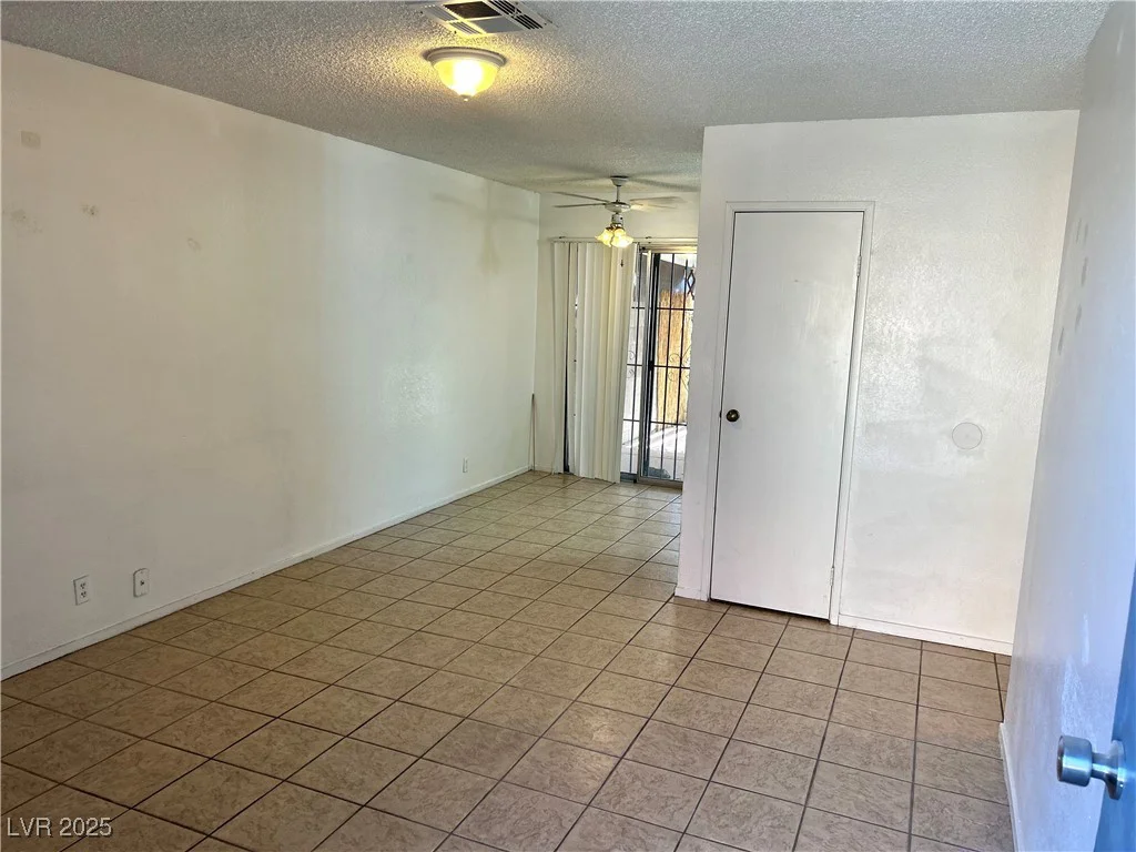 4315 Lynnann, Las Vegas, NV 89110
