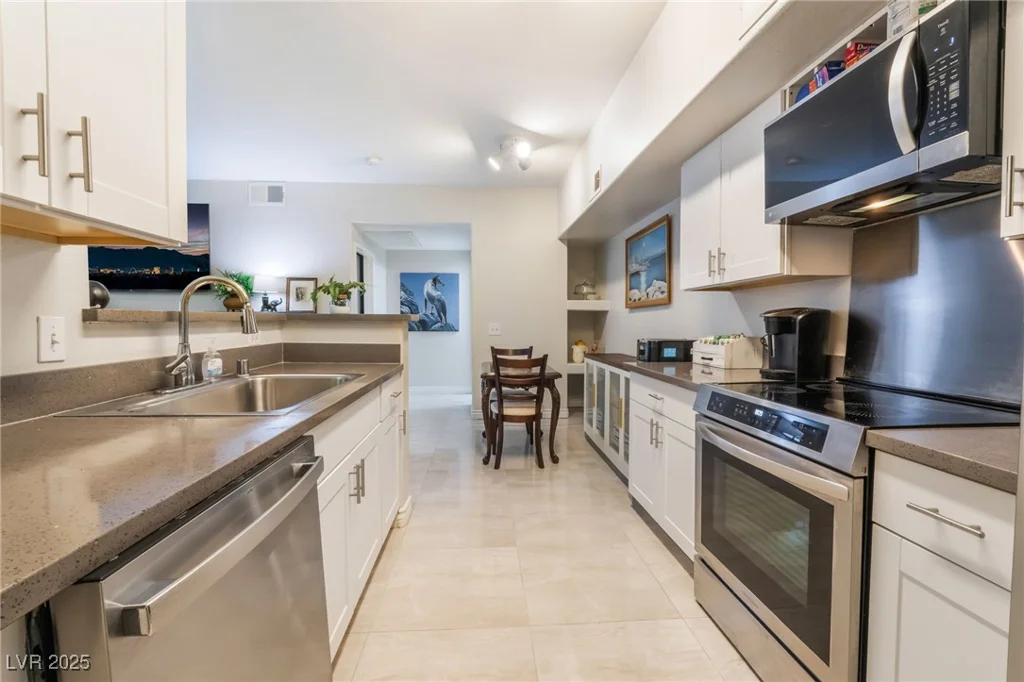 2615 Gary, Las Vegas, NV 89123
