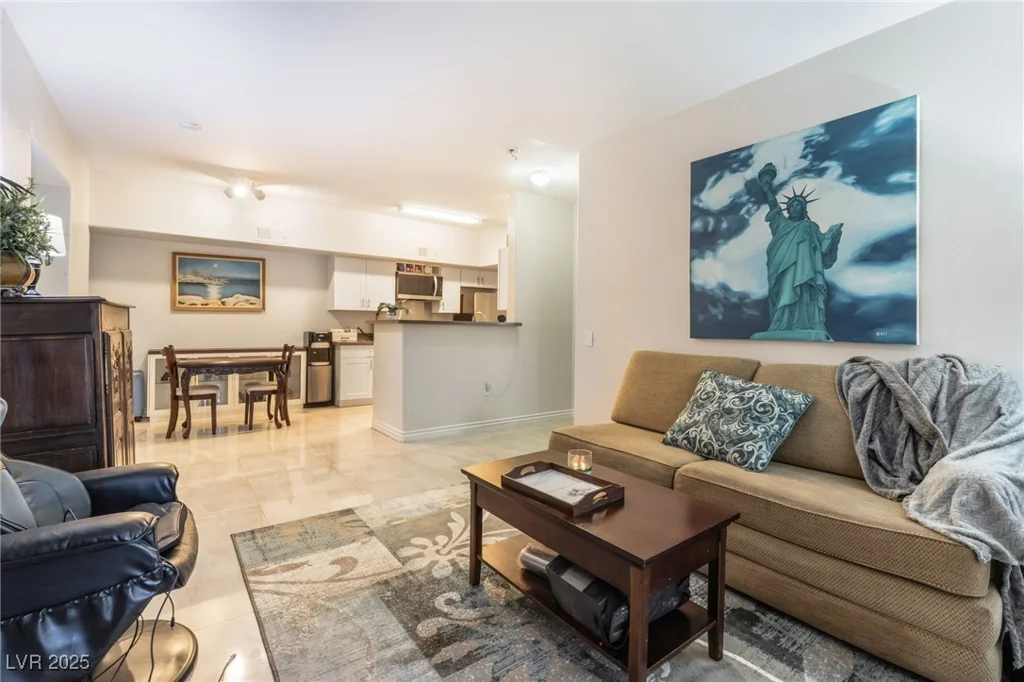 2615 Gary, Las Vegas, NV 89123